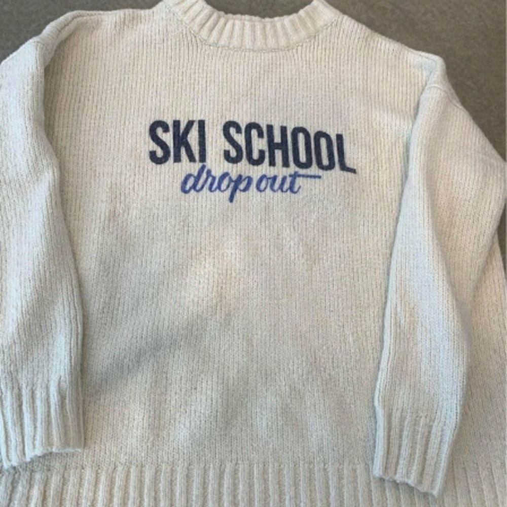 AERIE ski school dropout sweater. Size XS. Excellent condition